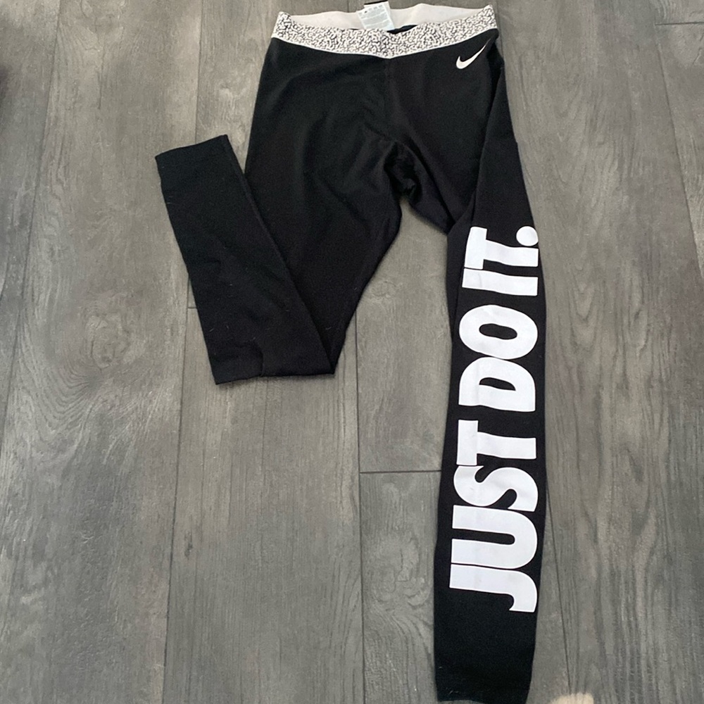 Nike leggings Size Small
